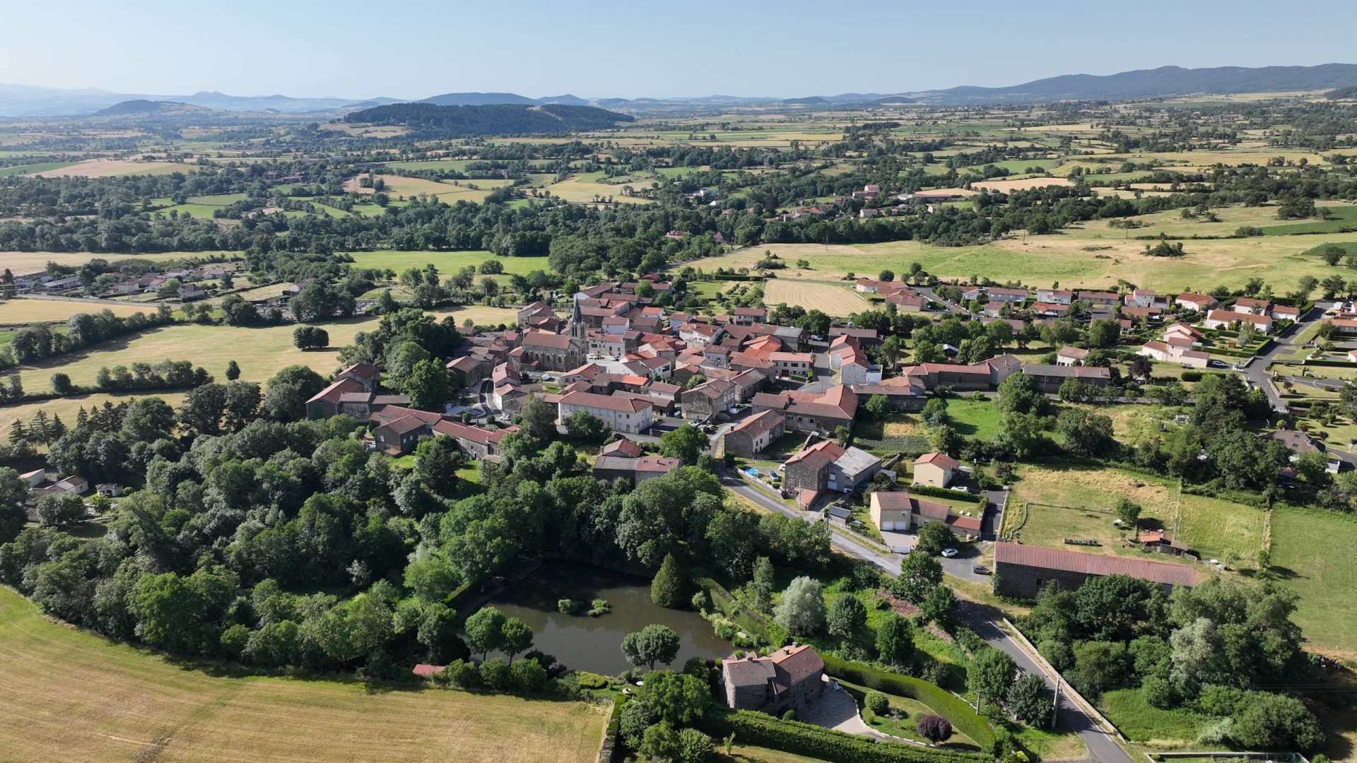 Vue générale du Bourg de Sanssac l'Eglise